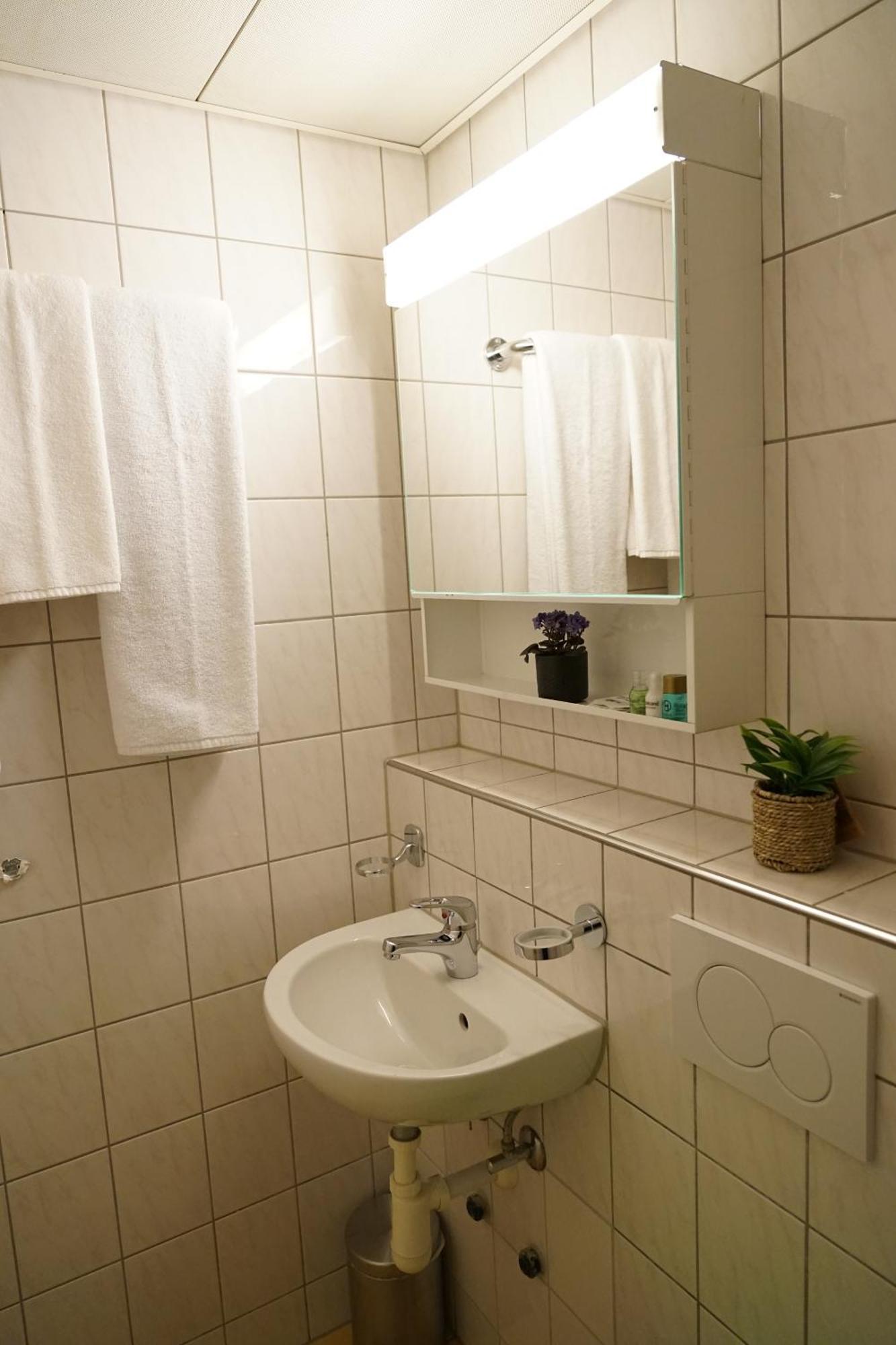 Perron 10 Centra Hotel Βίντερτουρ Δωμάτιο φωτογραφία